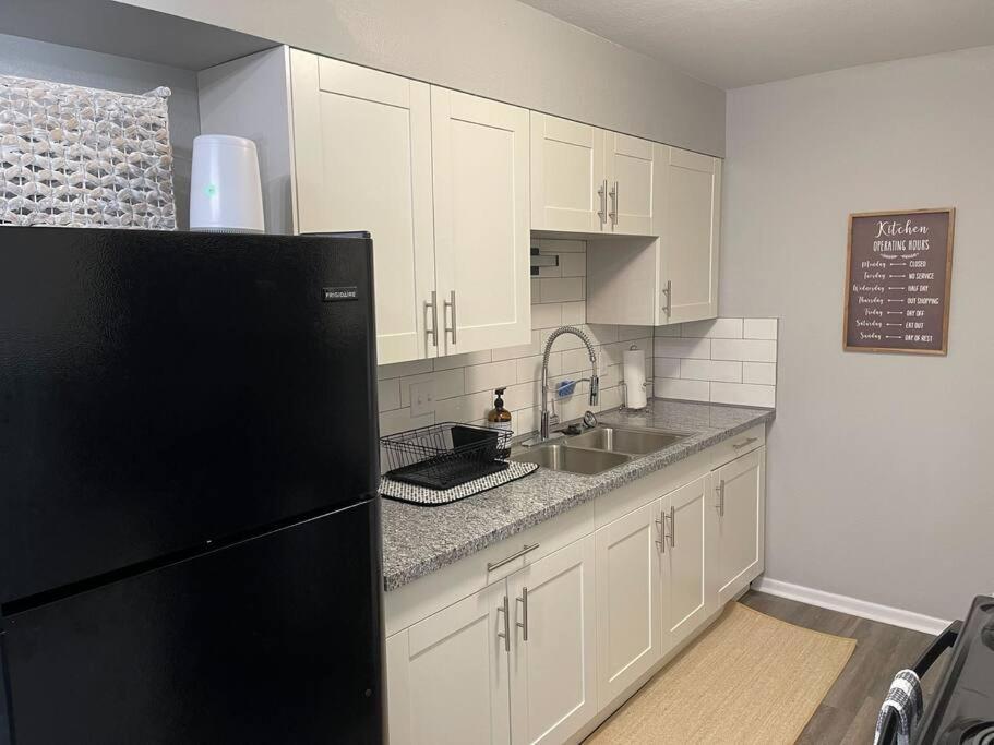 The Delores - 2 Bedroom Apt In Quilt Town, Usa Hamilton Exterior foto